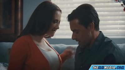 સારી બસ્ટી મમ્મી સાથે રોમેન્ટિક સેક્સ